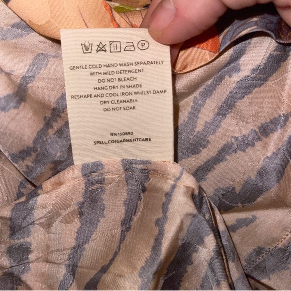 Spell Tyler Short Robe Kimono with Sash Charcoal EEC Size S/M - Picture 6 of 7